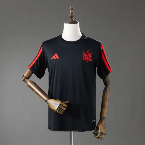 Camiseta Colo Colo Edición ADN Negra 26/27 Hombre