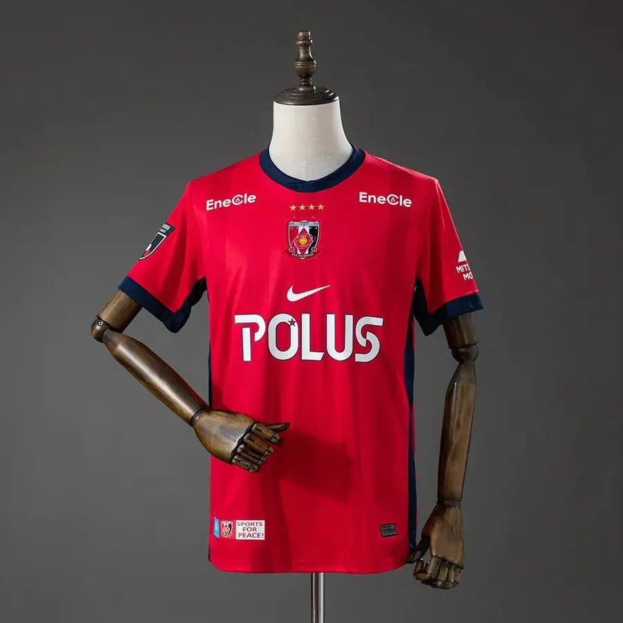 Camiseta Urawa Red Diamonds Primera Equipación 26/27 Hombre - Bota de Oro Tienda