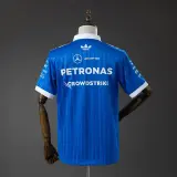 Polo Mercedes AMG Fórmula 1 2026 Azul con Cuello Blanco Hombre