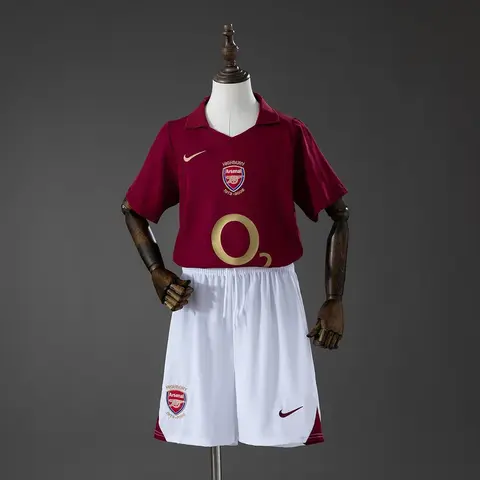 Conjunto Arsenal Primera Equipación 05/06 Retro Niños