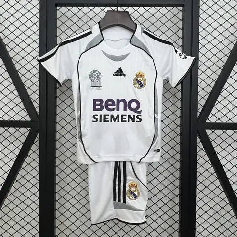 Real Madrid Home Shirt 06/07 (Retro) · Kids