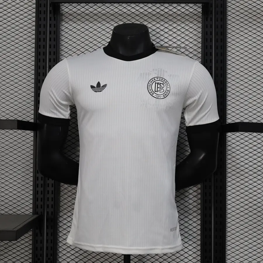 ALEMANIA EQUIPACIÓN ESPECIAL 25/26 (VERSIÓN JUGADOR) - Bota de Oro Tienda