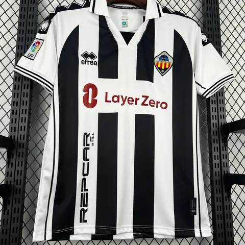 Camiseta CD Castellón Edición Vintage 25/26 Retro