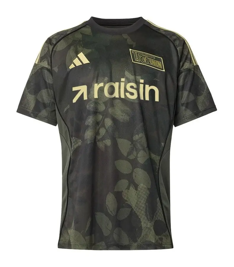 CAMISETA UNION BERLIN SEGUNDA EQUIPACION 25/26 HOMBRE - Bota de Oro Tienda