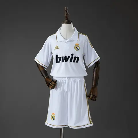 Conjunto Real Madrid Primera Equipación 11/12 Retro Niños