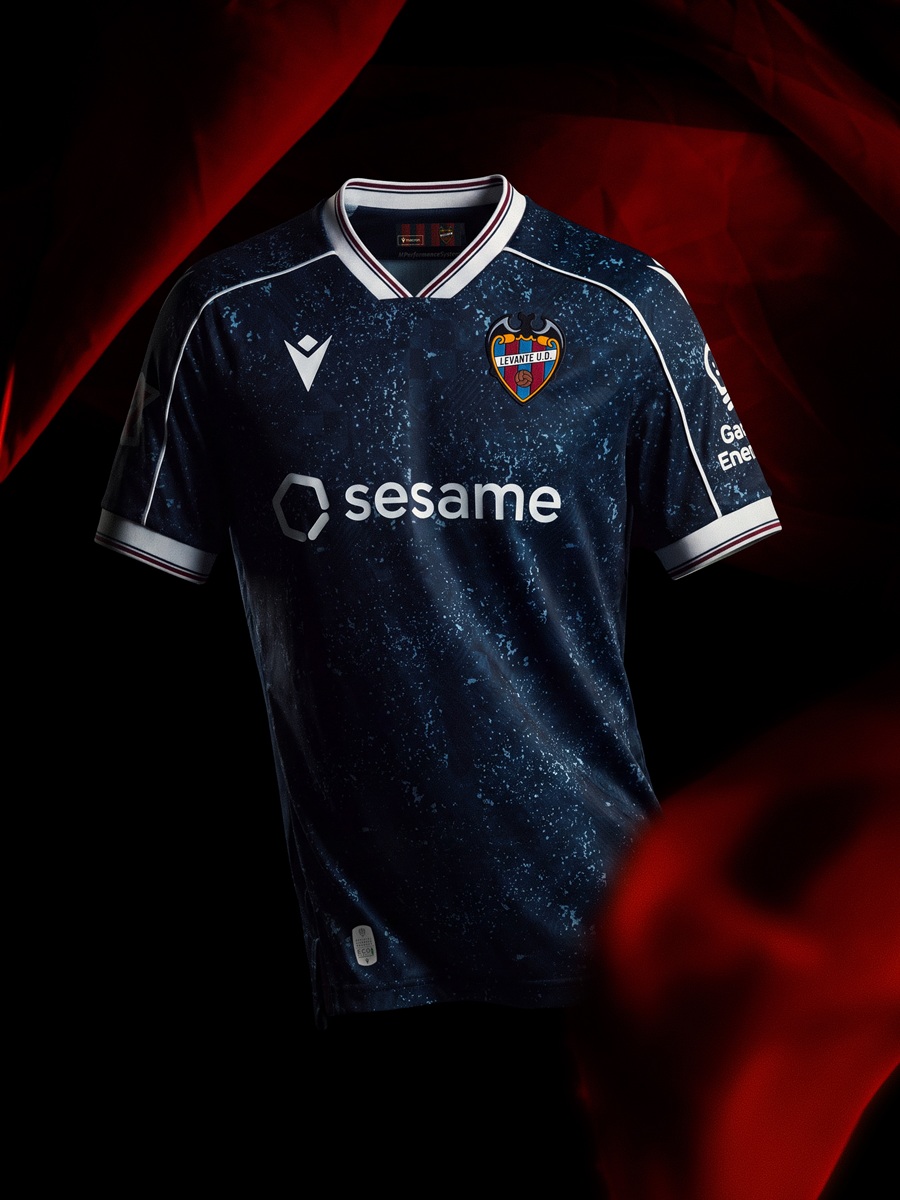 Redaktionelles Foto 12 — Levante UD 2026/27