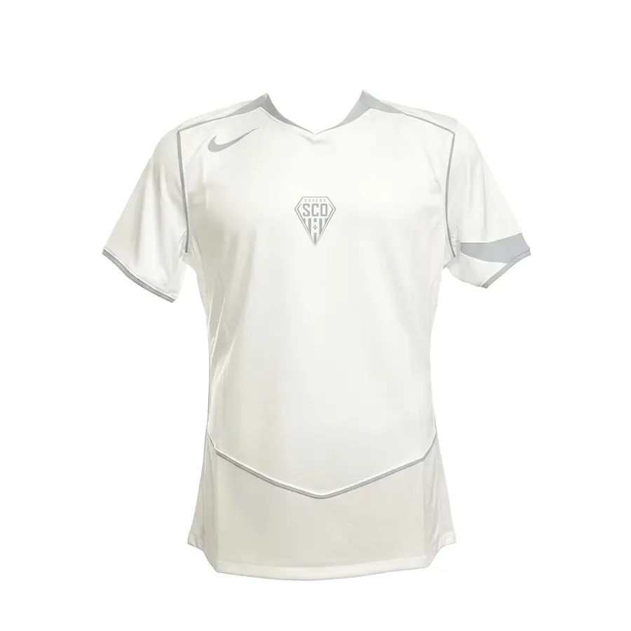 Angers 2026/27: white and silver for the away shirt