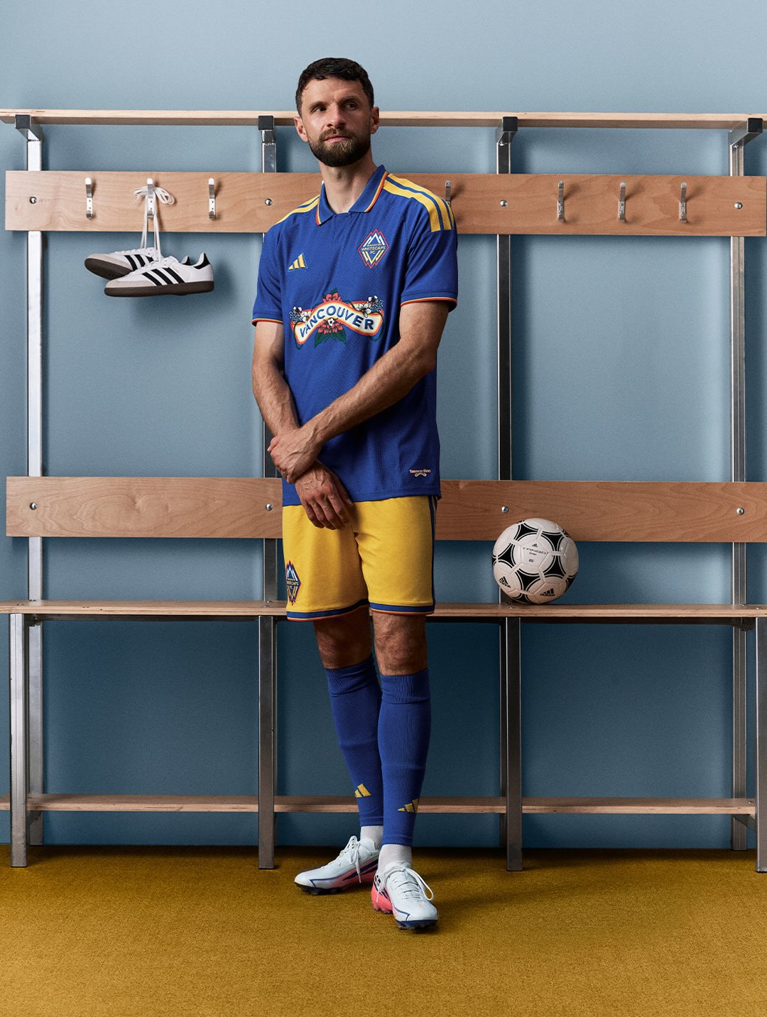 Editorial photograph 16 — MLS 2026