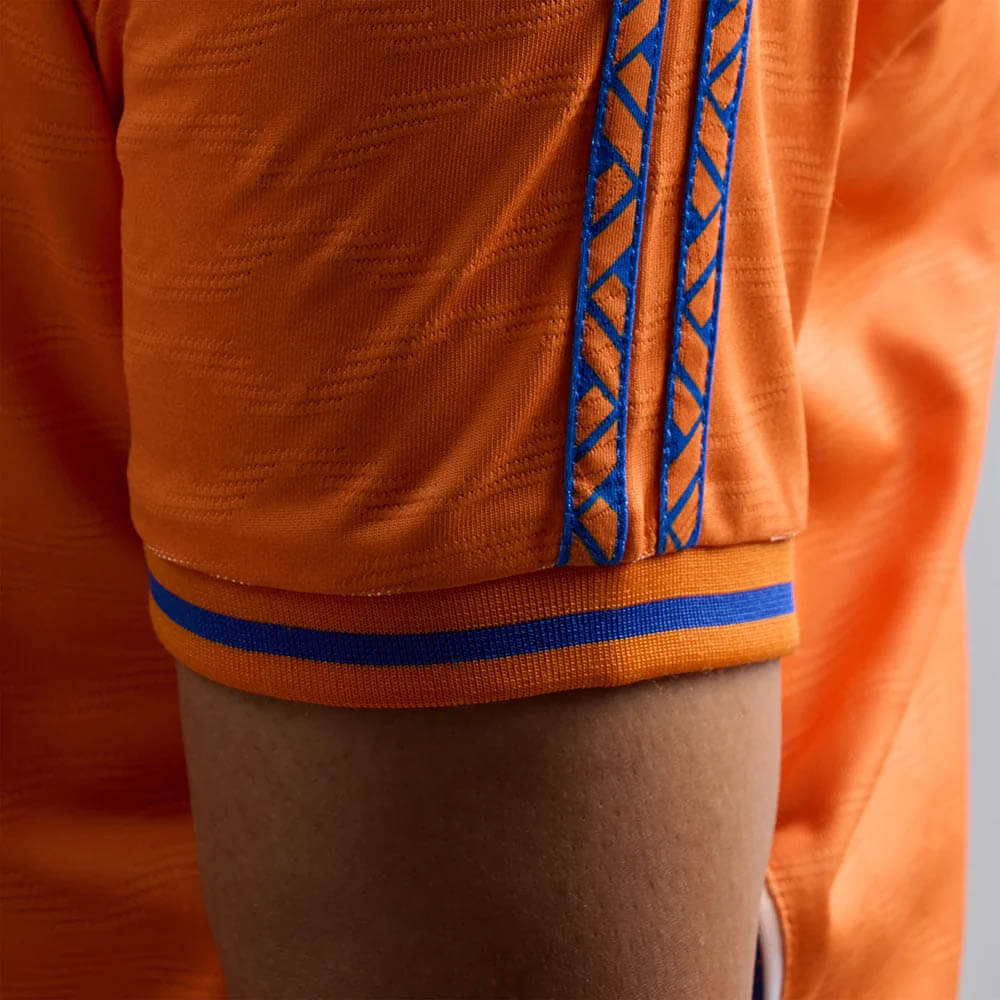 India 2026/27, orange shirt — 12
