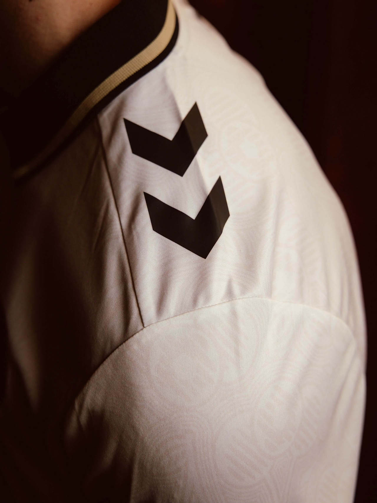 Shoulder chevrons — Bournemouth 2026/27