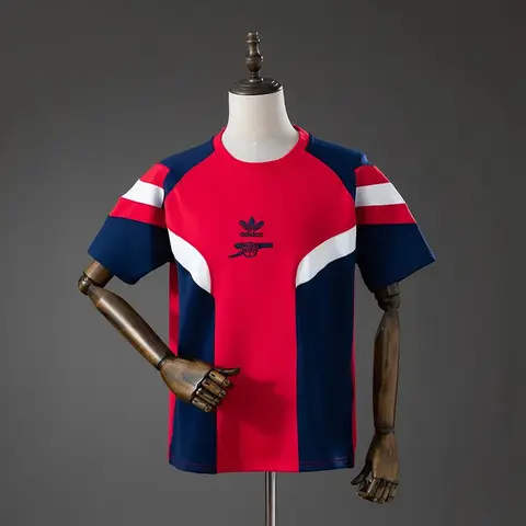 Camiseta Arsenal Edición Casual Roja y Azul Marino Retro