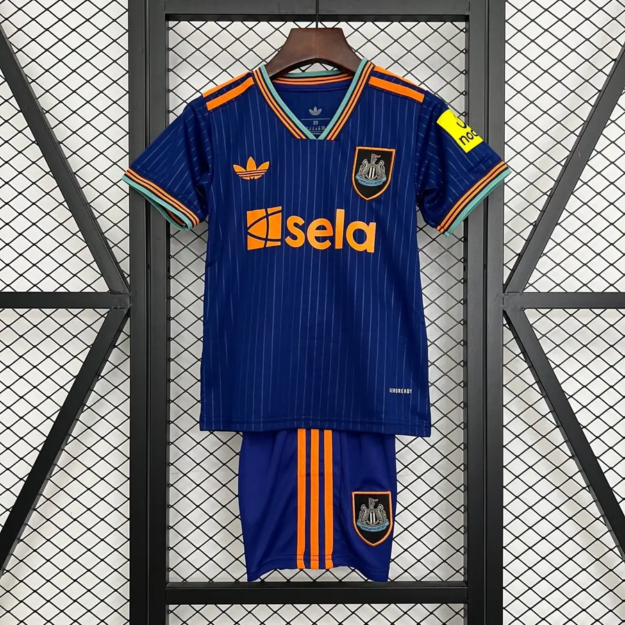 NEWCASTLE TERCERA EQUIPACIÓN 25/26 NIÑOS - Bota de Oro Tienda