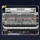 Motorized Mould King V8 Engine