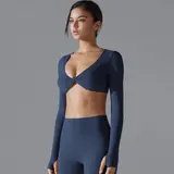 Volupie Twist Long Top | Top Cropped Manga Larga con Nudo Frontal