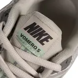 Nike Air Zoom Vomero 5 Brown Running Shoes - Grey/Black