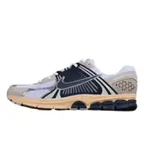 Nike Air Zoom Vomero 5 White and Dark Blue Running Shoes - Beige/Navy