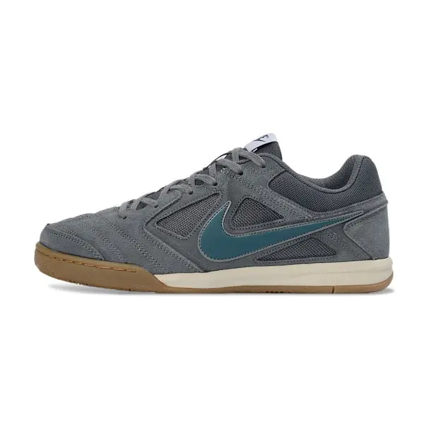 Nike SB Gato X Supreme Gray Indoor IC Football Boot
