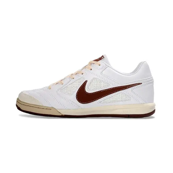 Nike SB Gato X Supreme White and Red Indoor IC Football Boot - White/Maroon