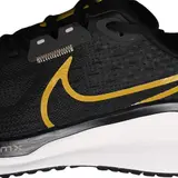Nike Air Zoom Vomero 17 Black and Yellow Running Shoes