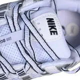 Nike P-6000 White and Black Running Shoes - White/Silver