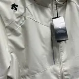 Descente Beige Windbreaker Jacket