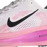 Nike Air Zoom Vomero 18 White and Pink Running Shoes - Light Pink/Purple