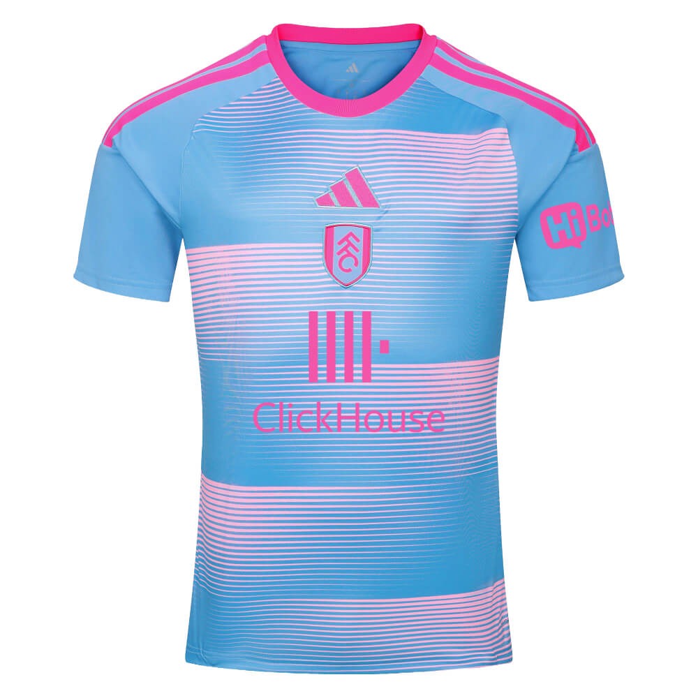 Fulham 2026/27: blue and pink energise the third shirt — View of the kit.