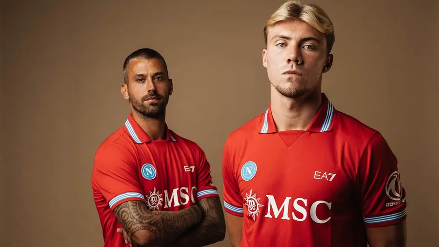 Napoli 2026/27: a red third shirt for the centenary — Kit launch presentation.