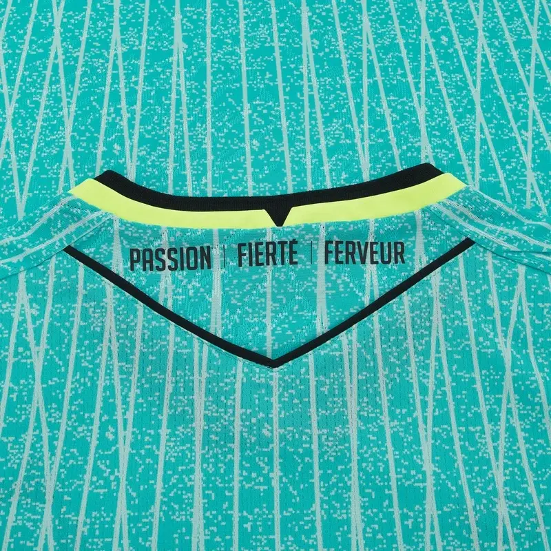 Standard 2026/27: three colours, three approaches to kit design · 19