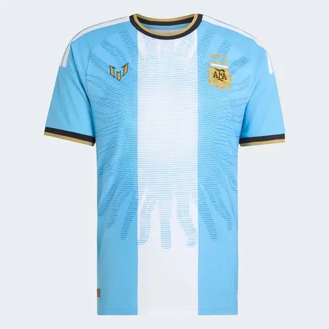 Argentina and Messi: sky blue, white and gold details · presentation photographs