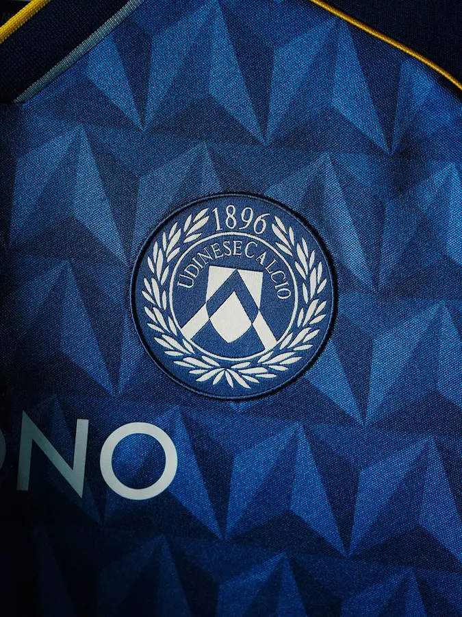 Udinese 2026/27: away shirt · 6