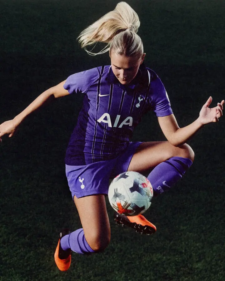 Tottenham 2026/27: third shirt · 4